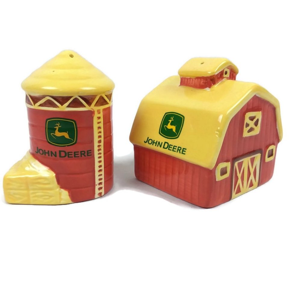 John Deere Farm Barn & Silo Ceramic Salt and Pepper Shakers Set